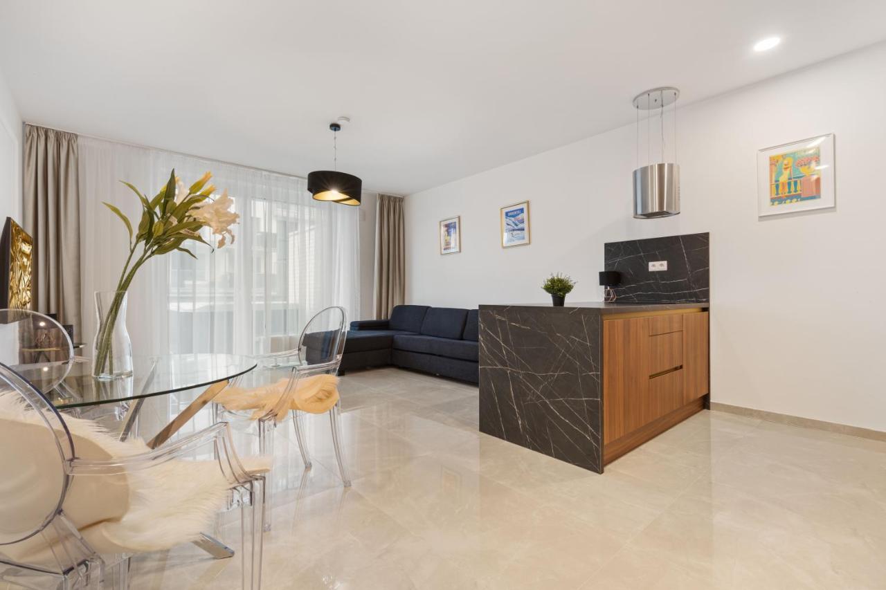 Apartamento Lam Jegeho Alej - Jacuzzi - Free Parking Bratislava Exterior foto