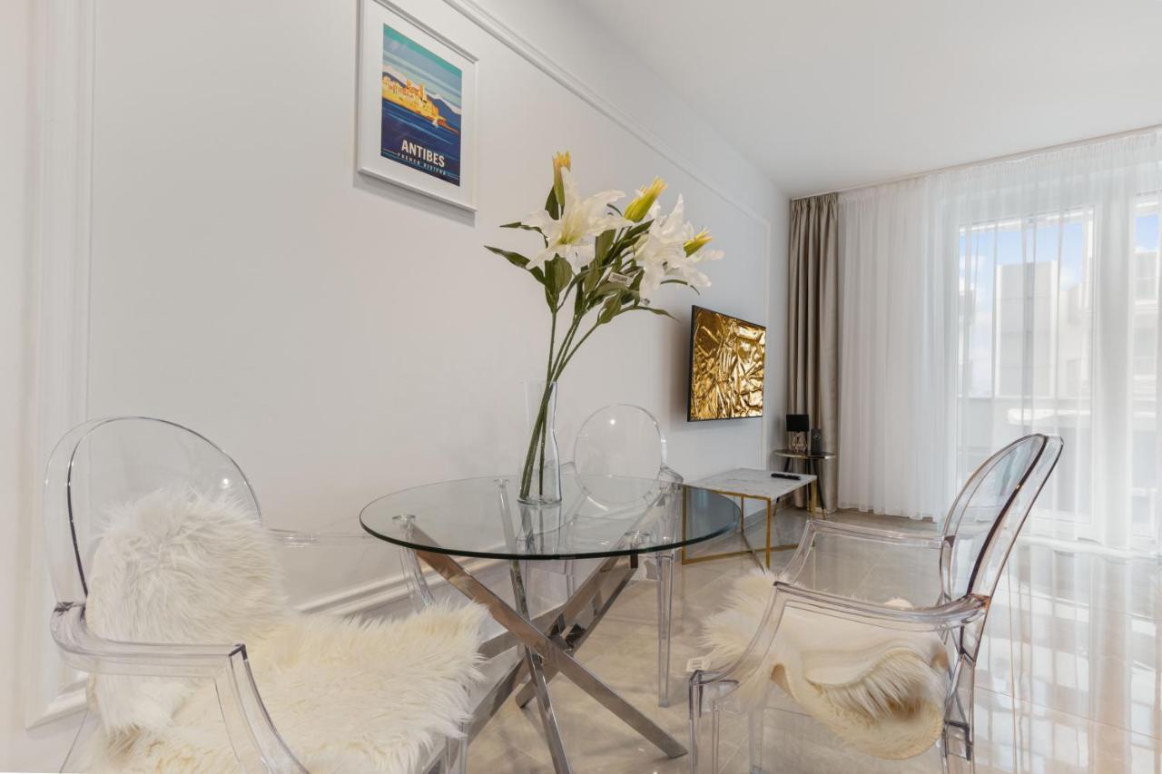 Apartamento Lam Jegeho Alej - Jacuzzi - Free Parking Bratislava Exterior foto