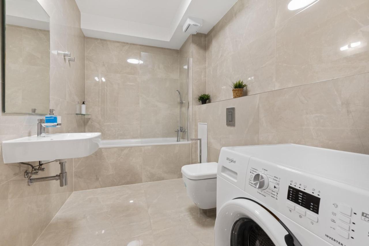Apartamento Lam Jegeho Alej - Jacuzzi - Free Parking Bratislava Exterior foto